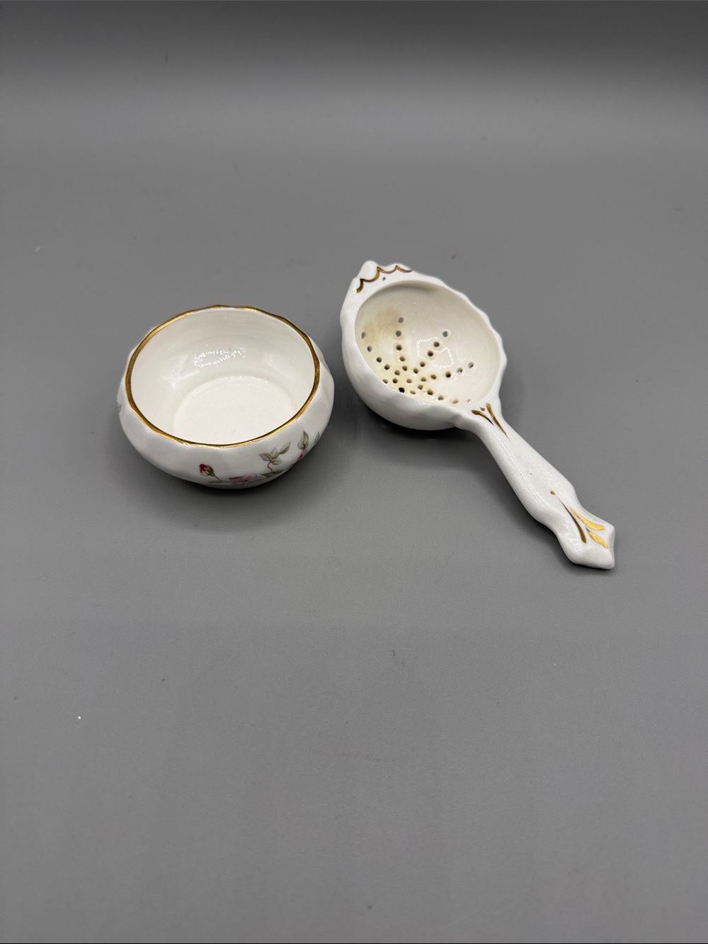 St. George Floral Tea Strainer Drip Bowl Fine Bone China Made in England